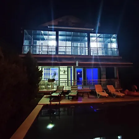 Vila Big Oezel